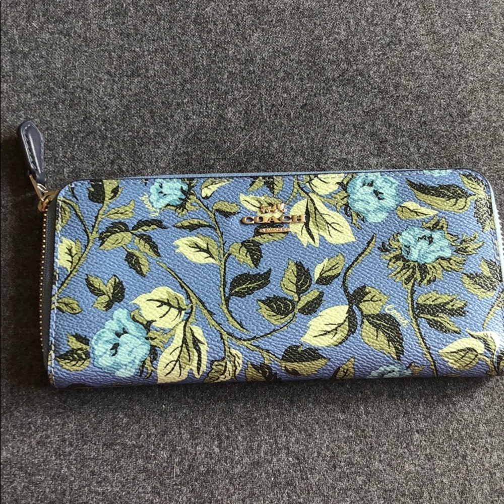 Coach wallet